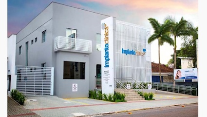 Implantoclínica Odontologia