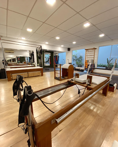Estúdio Fabiane Carine - Pilates